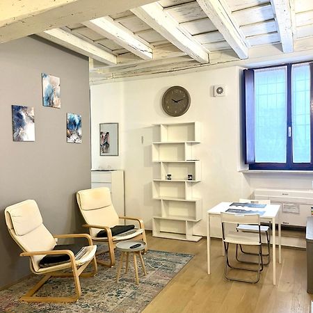 Residenza Serena Suite-Centro Storico マントヴァ エクステリア 写真